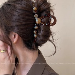 女性用ハイエンドビーズクリップ 2025 新しい女性用ヘアクリップ後頭部レトロヘアシャーククリップ大型ヘアアクセサリー