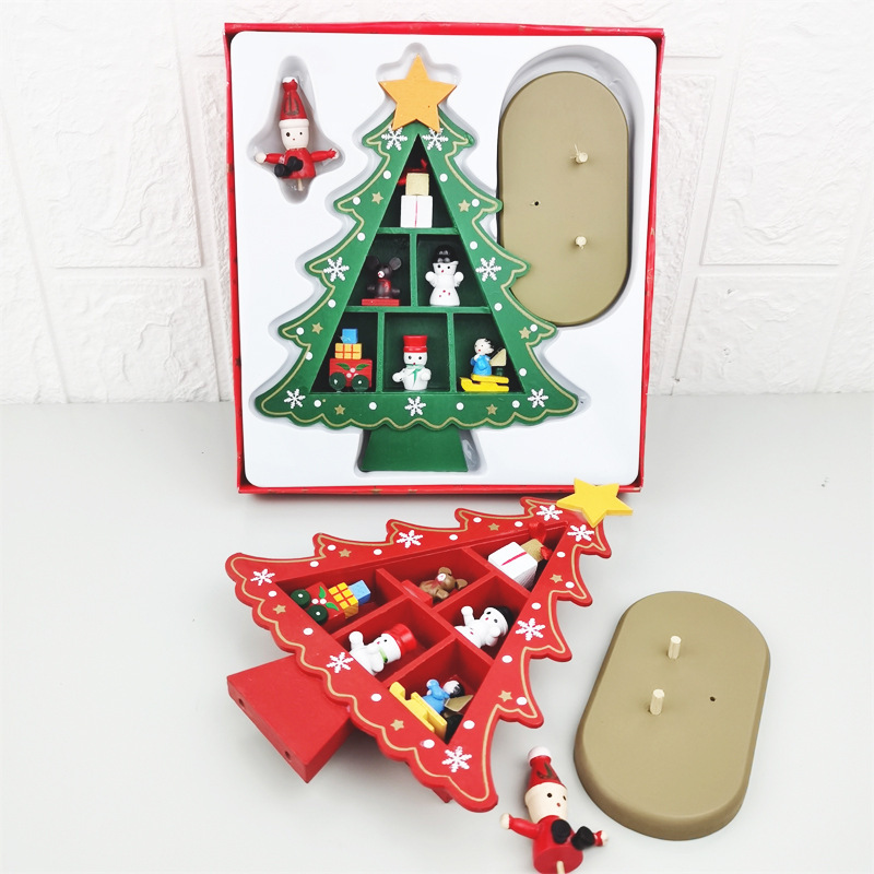 クリスマスの木製の格子の人形のクリスマスツリーdiyは家のデスクトップの置物のテーブルの装飾用品をつづり合わせます。|undefined