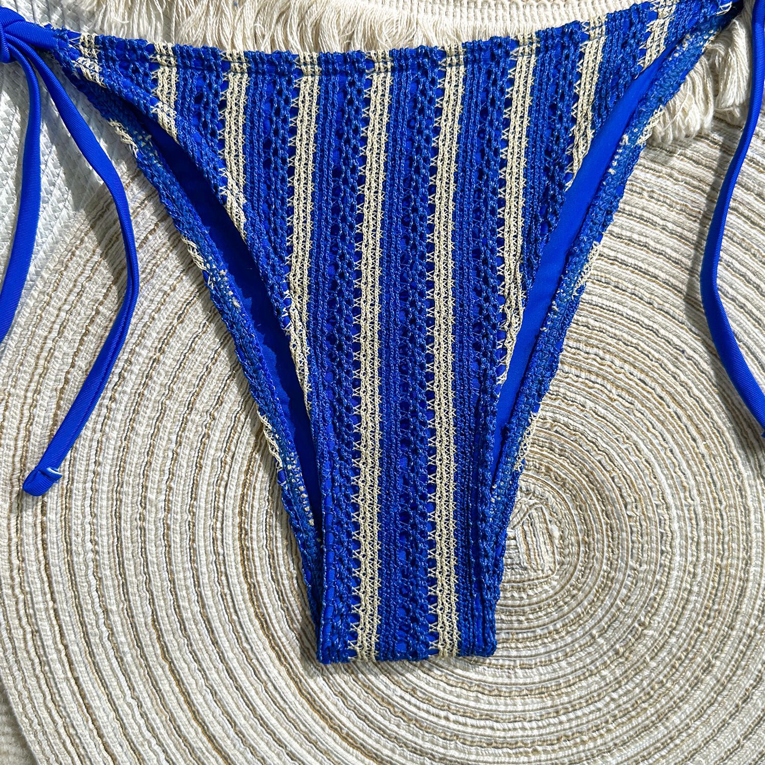 Elegant Halter Women's Bikini Set with Adjustable Ties Quick-Dry Soft Lining Beach Swimwear_ecoleips.com