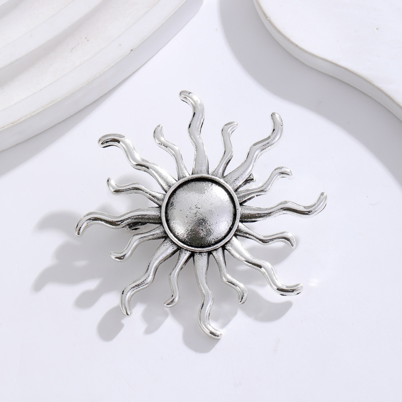 All Seasons Season Unisex Gender Retro Simple Style Pin Sun Zinc Alloy Plating Unisex Brooches