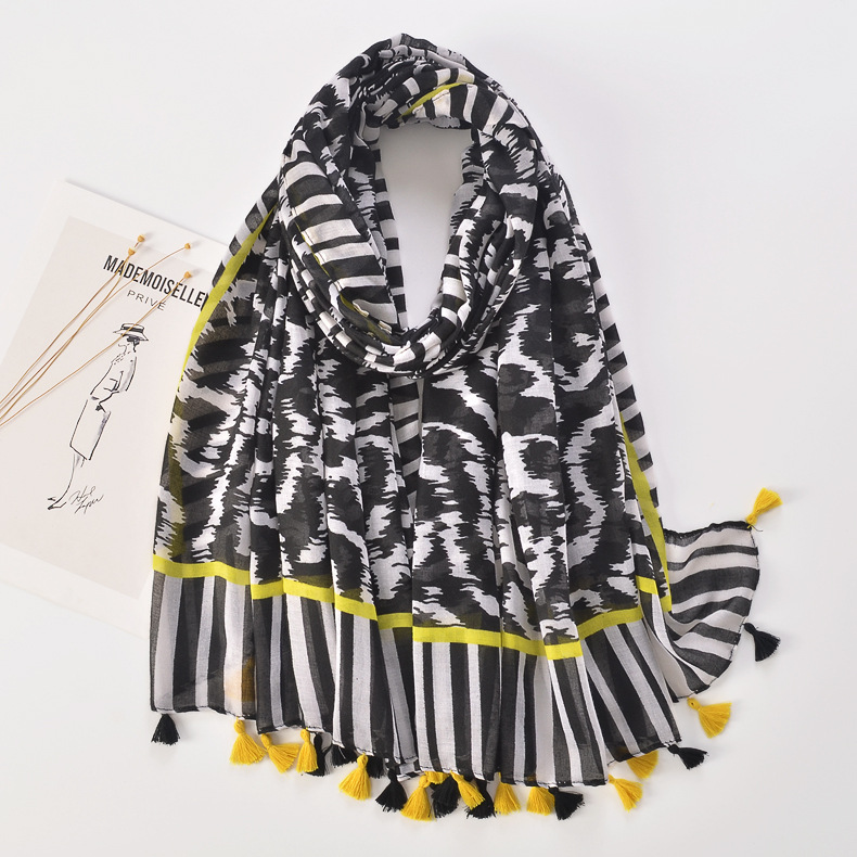 2021 nuevo algodón y lino se sienten bufanda de color sólido primavera y verano viajes largo chal protector solar color brillante satén algodón Toalla de playa