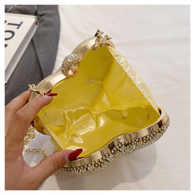 Plata Colores Oro Metal Forma De Corazón Diamante De Imitación En Forma De Corazon Bolsos De Noche display picture 13