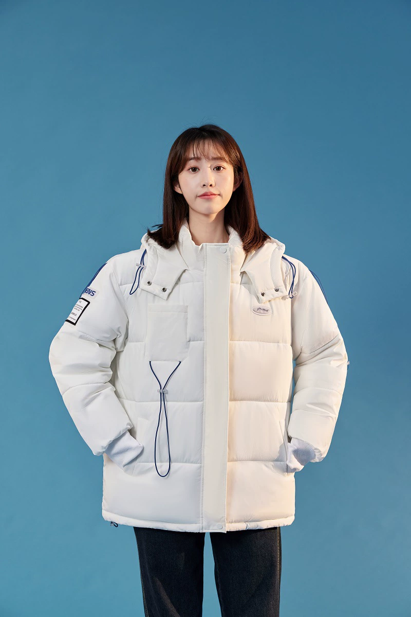 Одежда из хлопка с капюшоном в гонконгском стиле, Женская Внешняя торговля, новая короткая зимняя Свободная куртка с хлопковой подкладкой больших размеров, модное пальто