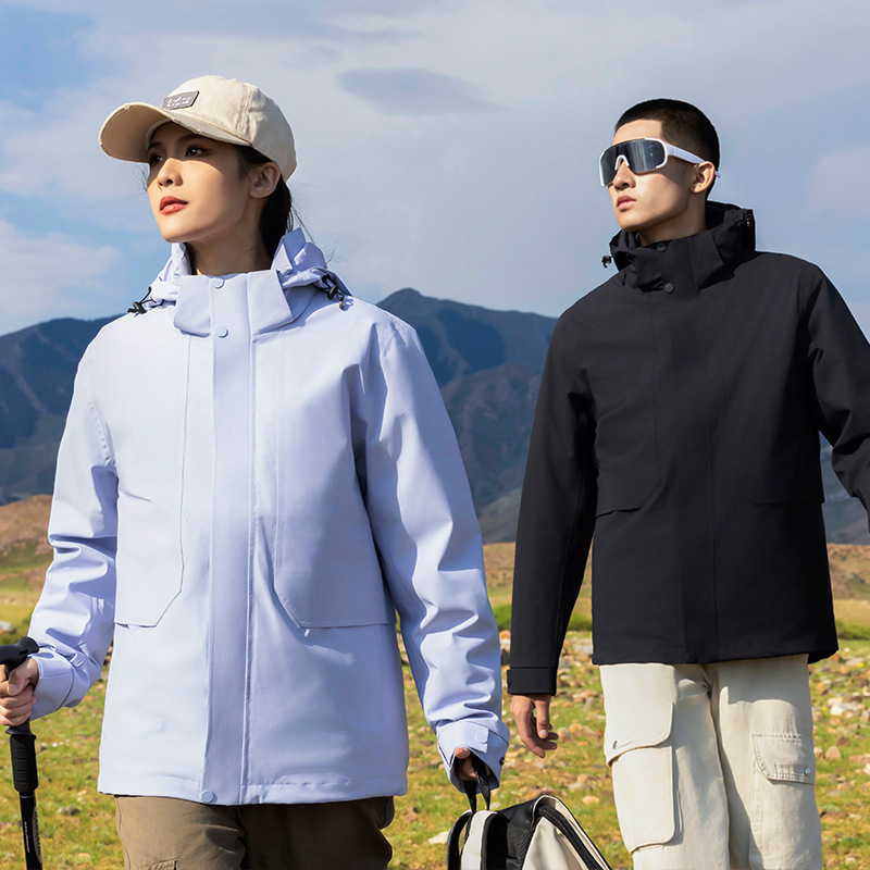 International Men's and Women's Outdoor Jackets with Rubberized Three-In-One 0.05kg Piece Set, Cold-Proof, Warm, Windproof, and Waterproof International Men's and Women's Outdoor Jackets with Rubberized Three-In-One 0.05kg Piece Set, Cold-Proof, Warm, Windproof, and Waterproof