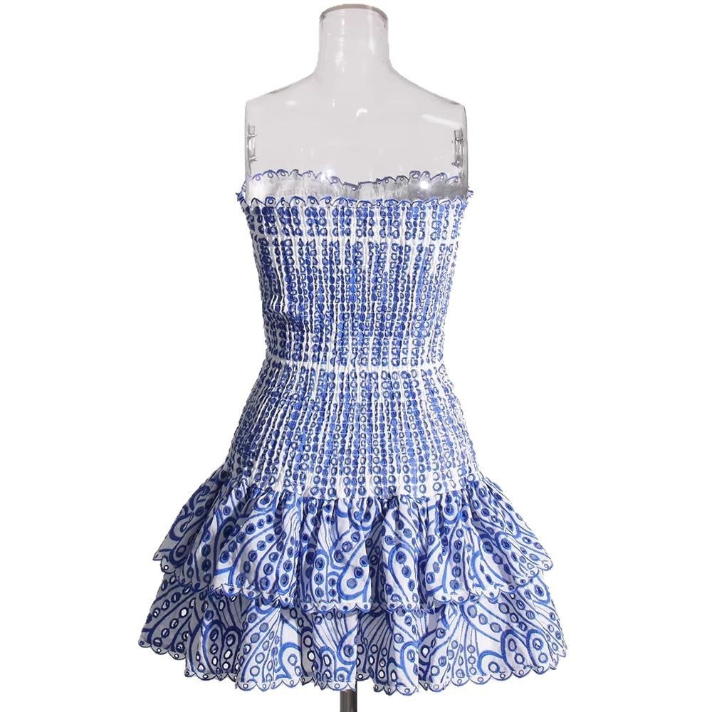 Robe bustier brodée à volants, style bohème européen et américain, pour femme de petite taille, mettant en valeur la taille._voghion.com