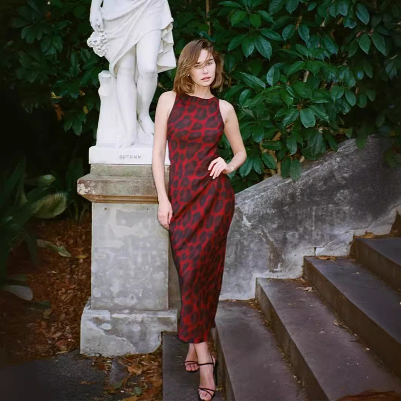 2024 spring and summer new fashion retro carmine leopard sleeveless dress 2024 spring and summer new fashion retro carmine leopard sleeveless dress
