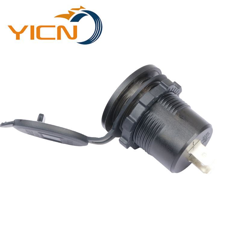 Cross-border QCPD voltage display car motorcycle boat 12-24 phone modification car charger with switch