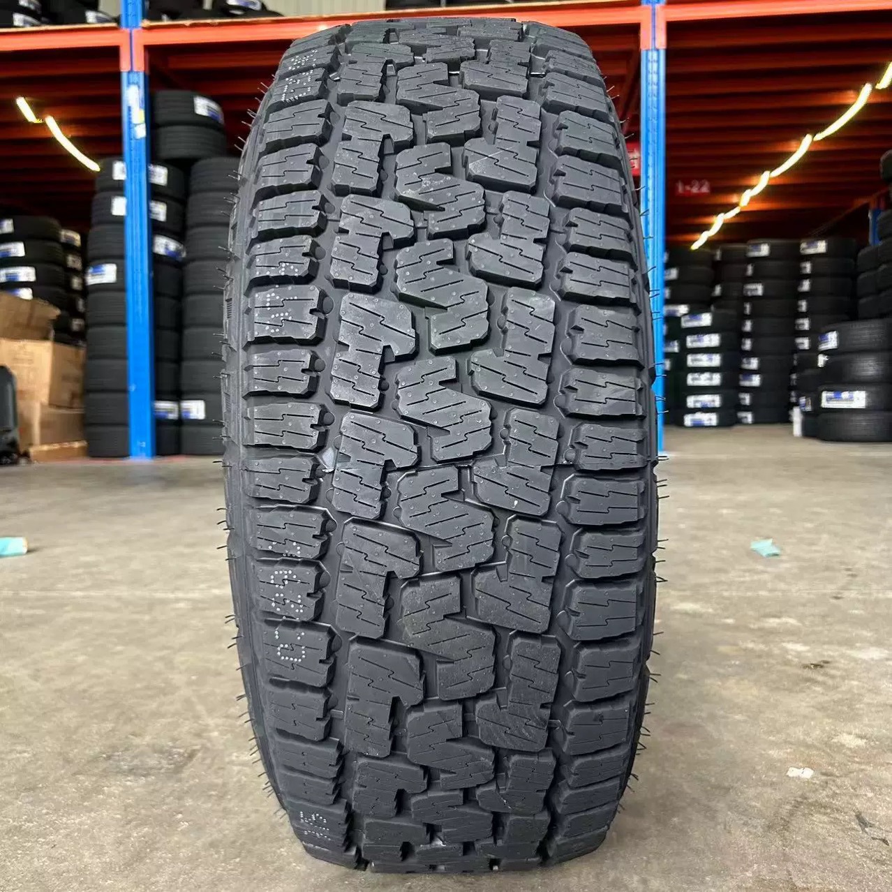 Pirelli at Off-Road Tires 275/55R20 275/60R20 275/65R20 255/60R18 Dodge