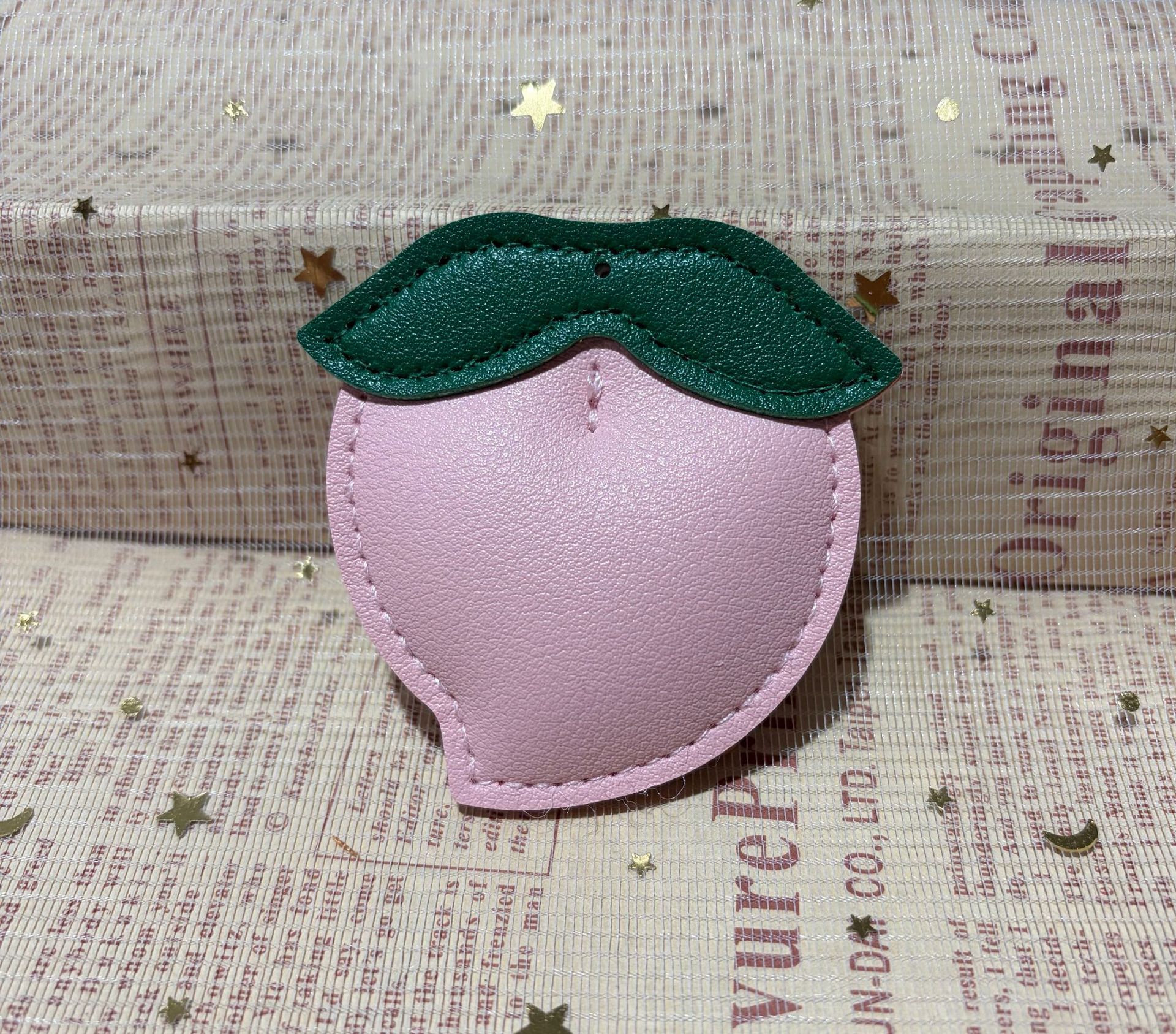 Cute estilo de fruta bolsas de cuero PU colgante llavero melocotón manzana limón decoración colgante multicolor