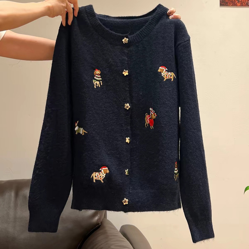 Real shot of Christmas atmosphere navy blue cartoon deer embroidered knitted cardigan 2026 autumn and winter loose sweater coat top Real shot of Christmas atmosphere navy blue cartoon deer embroidered knitted cardigan 2026 autumn and winter loose sweater coat top