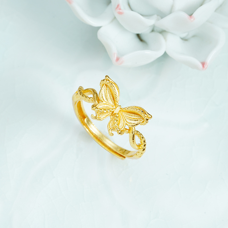 Nuevo anillo de oro de arena de Vietnam, anillo de mariposa de seda de corte, nicho de diseño, joyas al por mayor