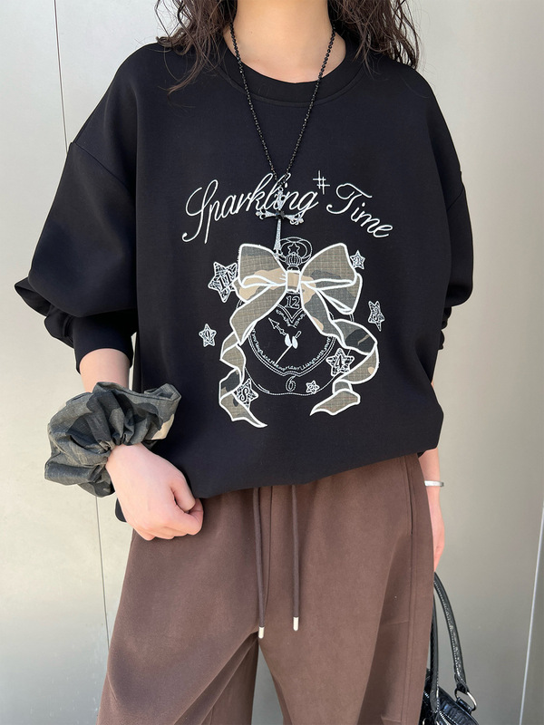 2025冬季新款辣妹风风圆领落肩字母印花卫衣蝴蝶结上衣女18369|undefined