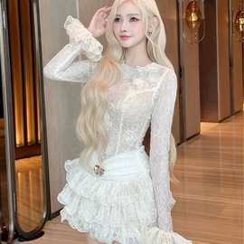 李小卷2025秋法式蕾丝荷叶边连衣裙新高级感气质修身显瘦礼服