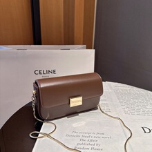 ��С���p���߹��С����Ů2025�����¿�б�溆�s����С������