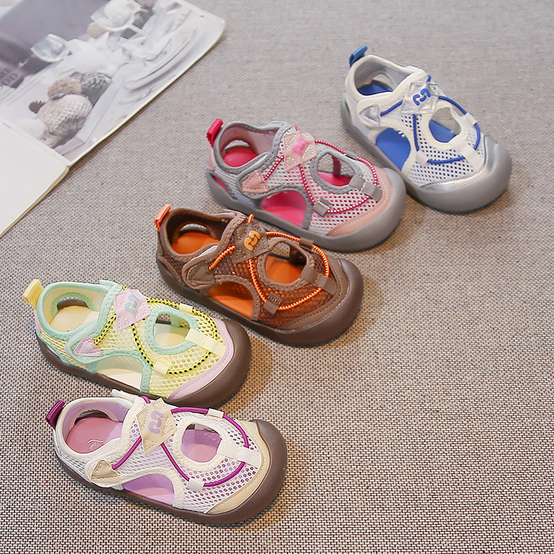 Sandálias de malla transpirables para niños 2026 verano niñas nadar zapatos de retroceso para niños zapatos casuales antideslizantes con suela suave image 1
