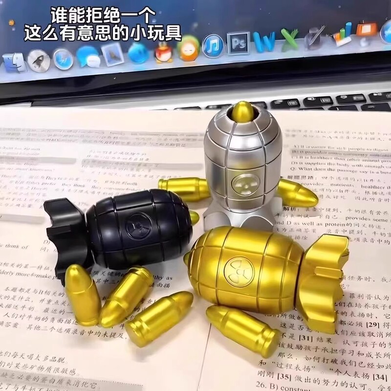 Special Agent Nuclear Bomb Rotating Stress Relief Toy Gun Ejection Children's Boy Backpack Keychain One-Button Pendant Gift Shell Ejection