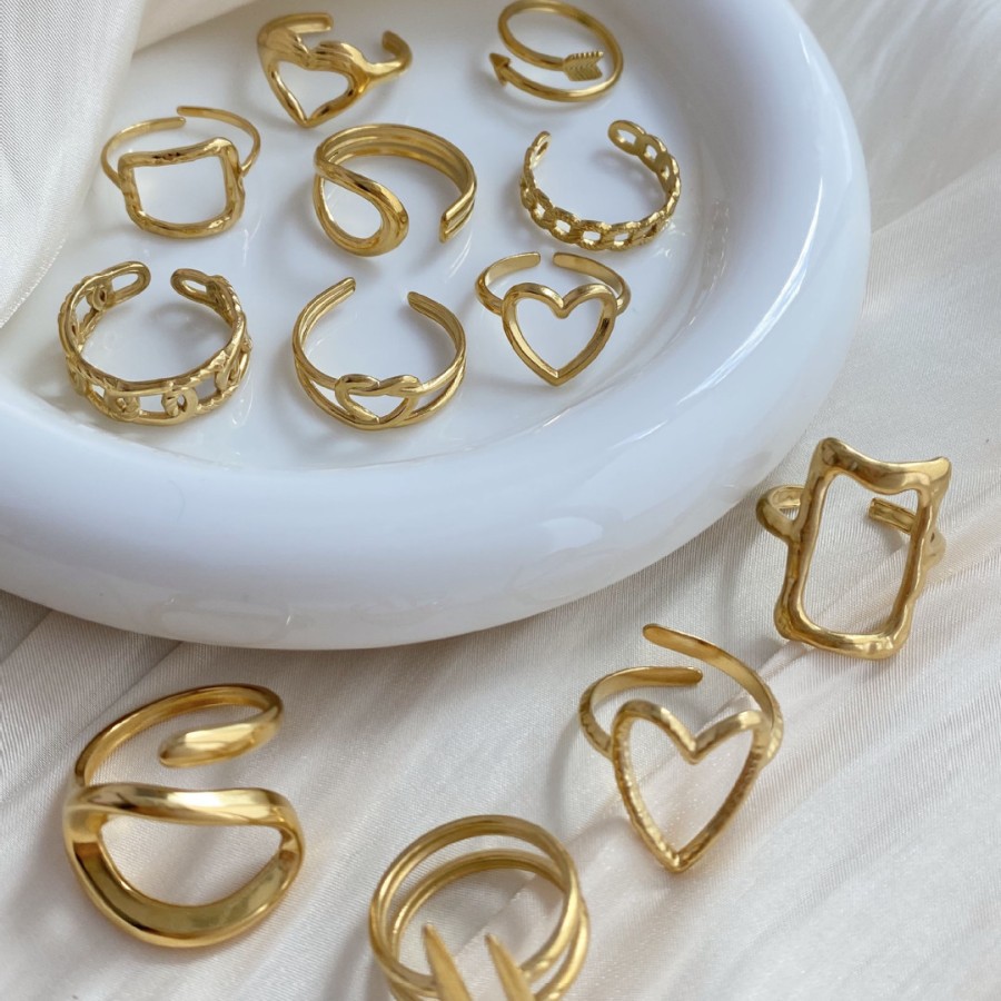 Minimalist Gold Plain Hollow Ring For Women Unique Elegant Style_voghion.com