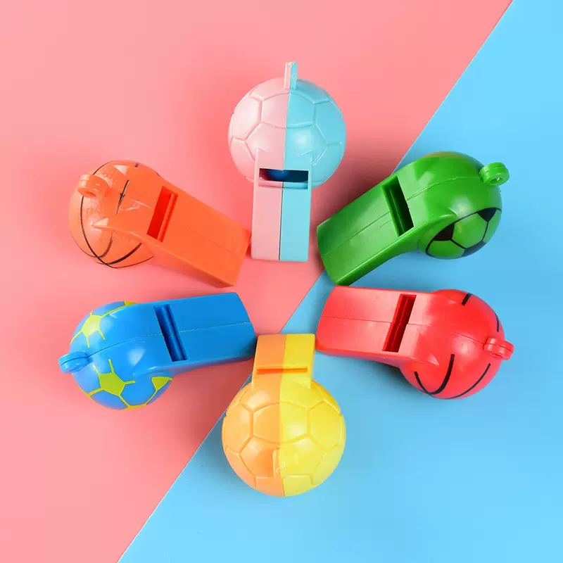 足球口哨儿童幼儿园活动玩具助威球迷吹地推小礼品篮球塑料哨子