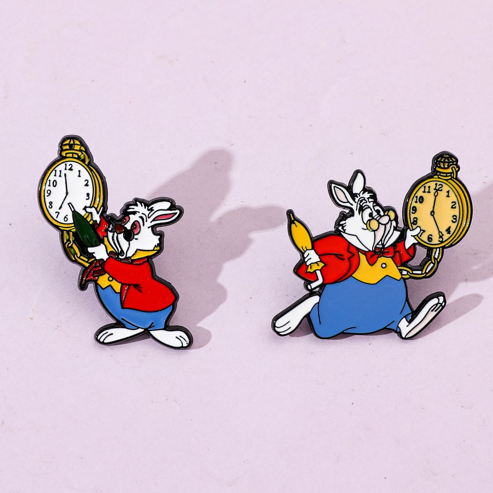 European and American Cartoon Pocket Watch Rabbit Creative Alloy Brooch Cute Alice in Wonderland Metal Badge Accessories