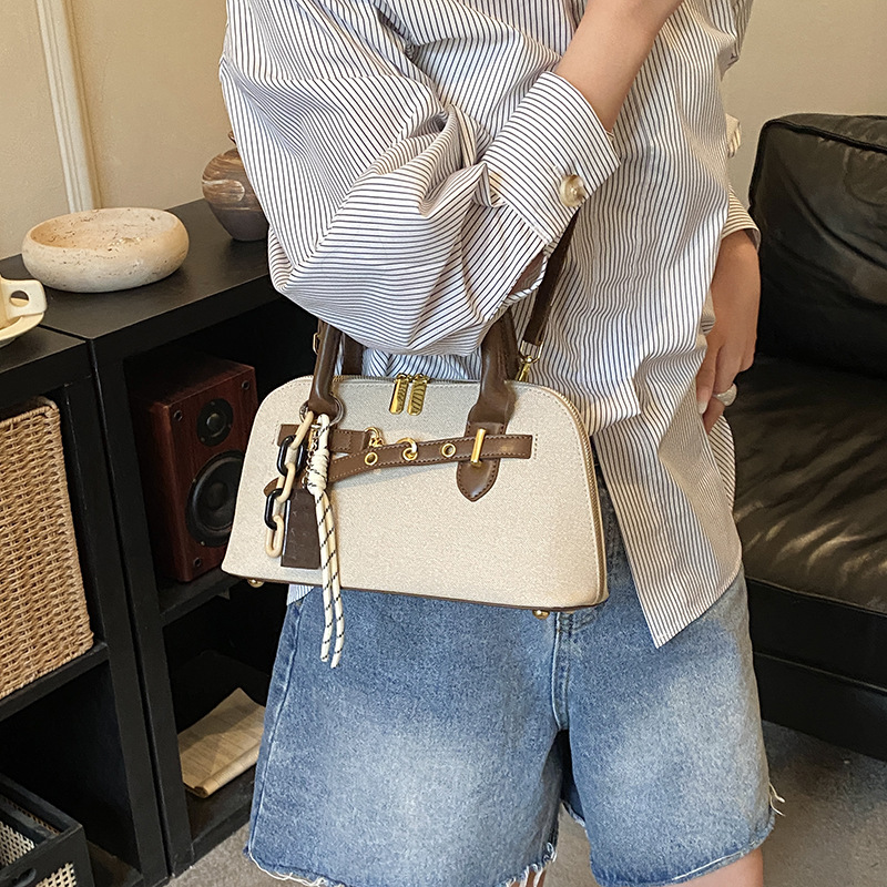 Niche Zhong coreano simple bolso cuadrado pequeño para mujeres 2026 nuevo in-sentido bolso de hombro de diseño diario bolso image 3