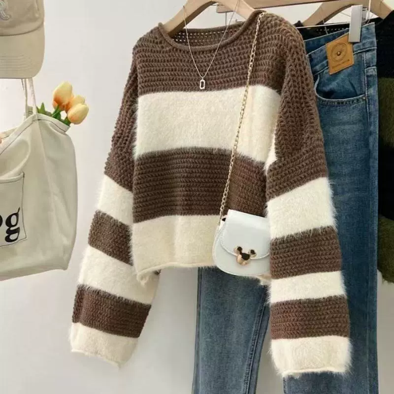 Knitted autumn retro sweater, oversize