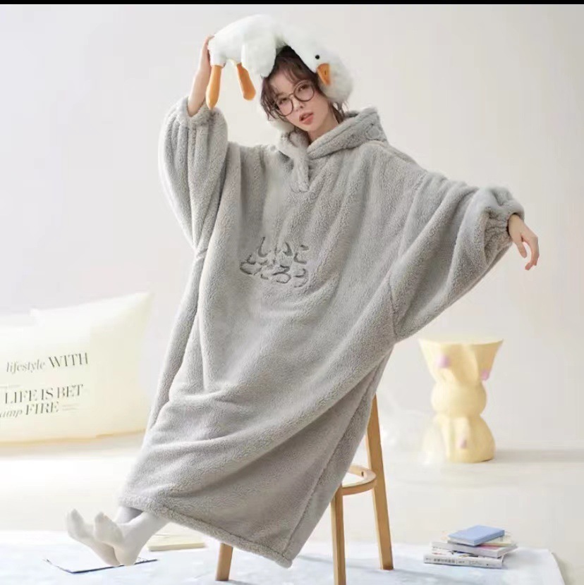 Invierno nuevo camisón de las mujeres más el tamaño franela caliente con capucha casual desgaste casero flojo Falda larga sobre la rodilla