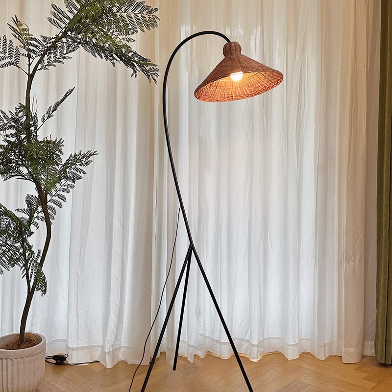 Retro Decorative Minimalist Japanese Rattan Floor Lamp Atmosphere Art Study Bedroom Living Room Wabi-Sabi Style Floor Lamp