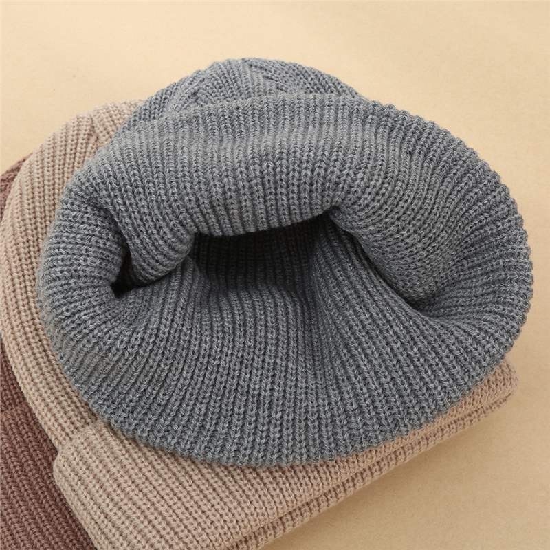 Diseño sombrero de punto sombrero de lana de otoño y invierno sombrero de protección de orejas caliente sombrero de cabeza con LOGO sombrero frío a prueba de viento para hombres y mujeres
