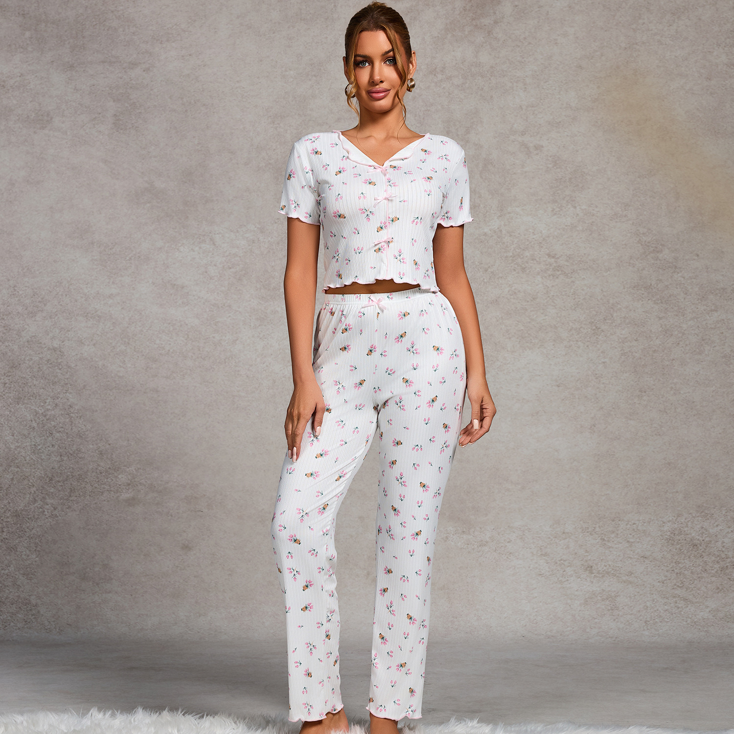 Nuevo pijama de verano transfronterizo europeo y americano, pantalón de manga corta con solapa de lazo para mujer, traje de dos piezas de servicio a domicilio de moda casual