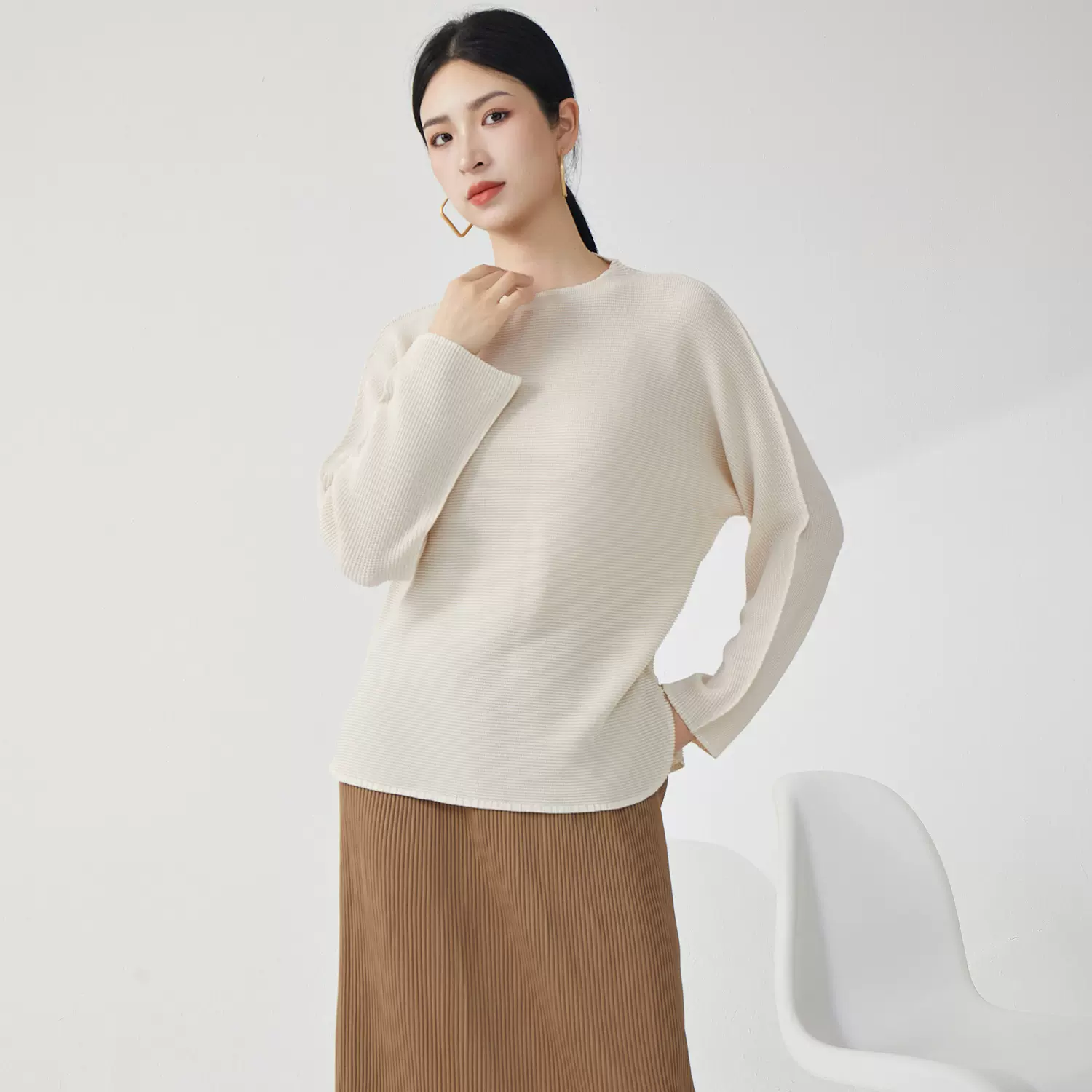 三宅长袖t恤女2025年新款高级感纯色宽松气质百搭套头衫打底上衣