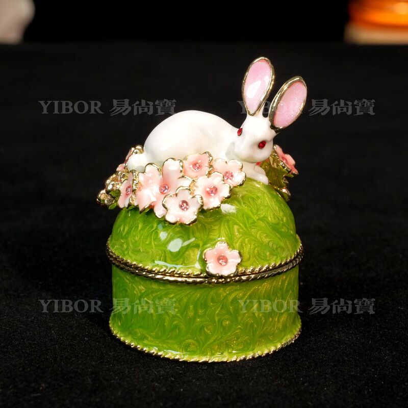 Little Rabbit Enamel Jewelry Box Creative Animal Cute Magnetic Flip Jewelry Box Desktop Ornament Cultural and Creative Gift