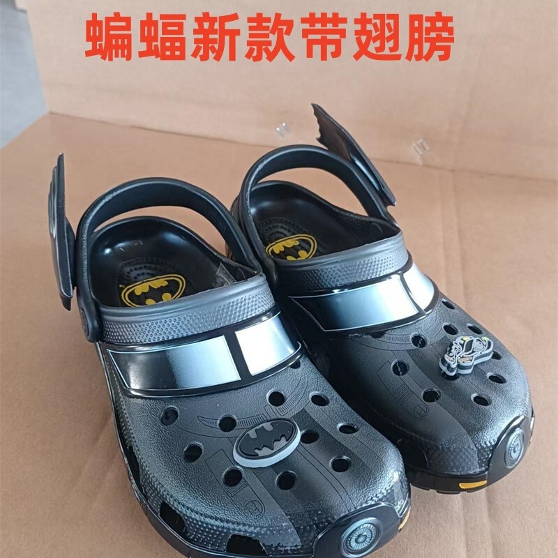 Batman Batman Co-Branded Family Clogs Outdoor Breathable Baotou Eva Men's and Women's Sandals Beach Shoes