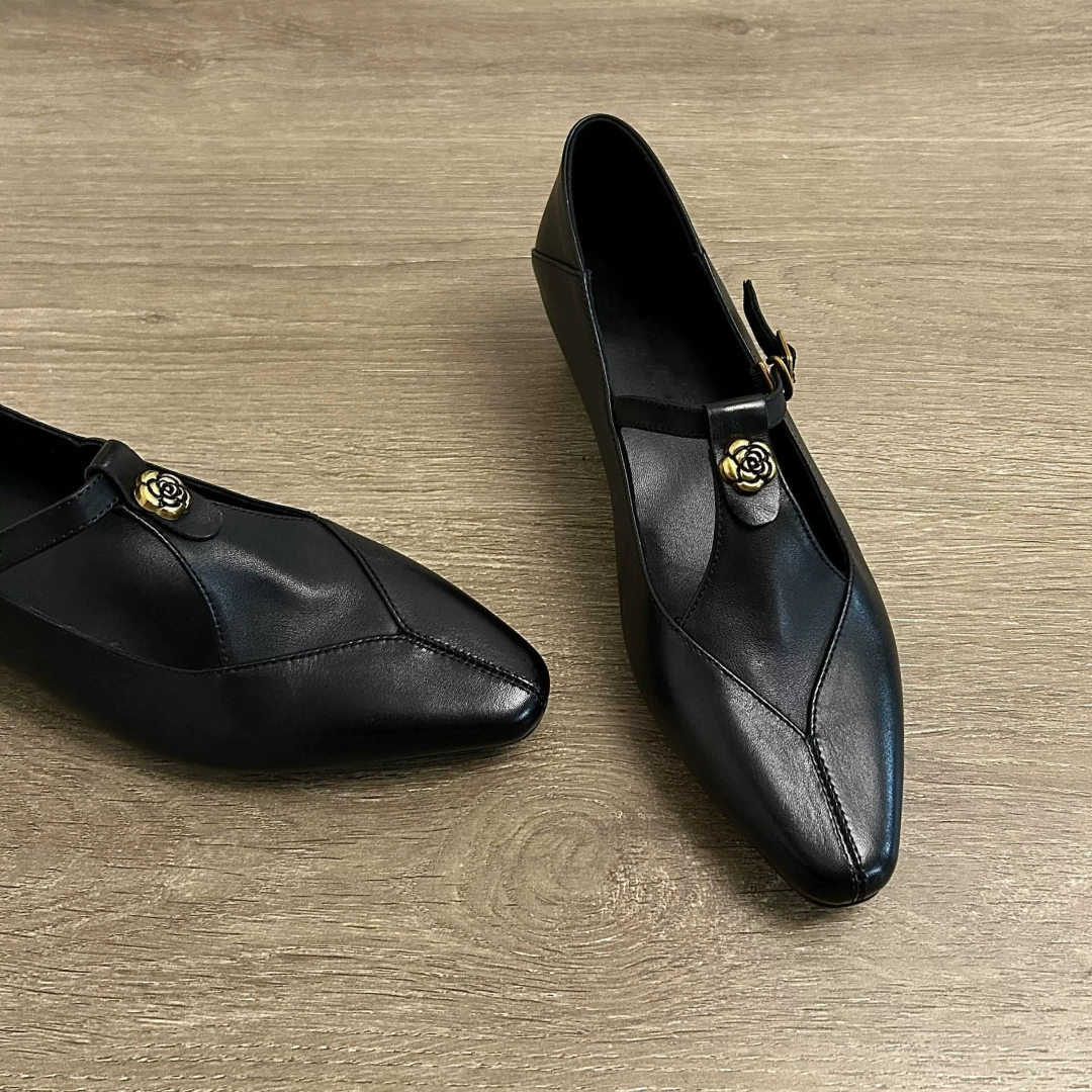 Обувь на пуговицы Мэри Джейн с мелким ртом, вырезая ретро камелии