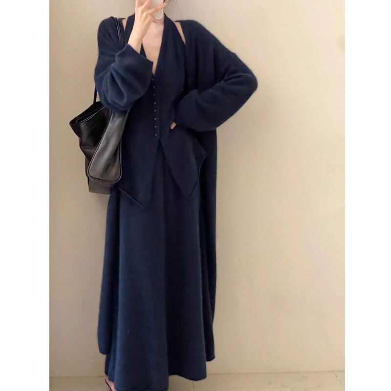慵懒风v领针织套装女秋冬新款加厚宽松毛衣外套背心半身裙三件套|undefined