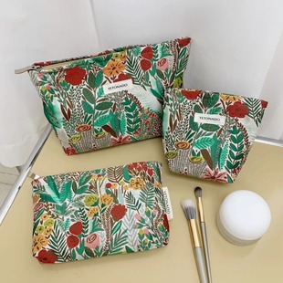 New Embroidered Flower Large Capacity Cosmetic Bag Skin Care Storage Bag Outgoing Portable Wash Bag Travel Inner Bag
