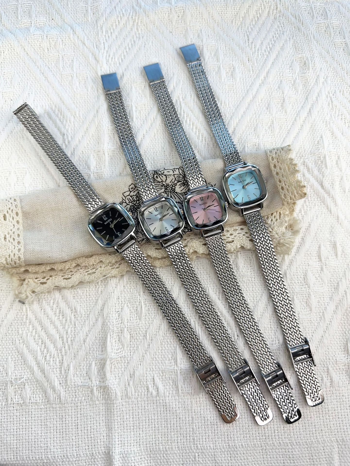 35g Weight Ordinary Glass Mirror Material Imitation Leather Strap Material Watch Classification Pointer Display Type Folding Buckle Buckle Style Square Dial Shape Casual, Daily Occasion Quartz Movement Solid Color Pattern Women's Gender Classic Style Style Classic Style Solid Color Folding Buckle Quartz Watch Women's Watches 9