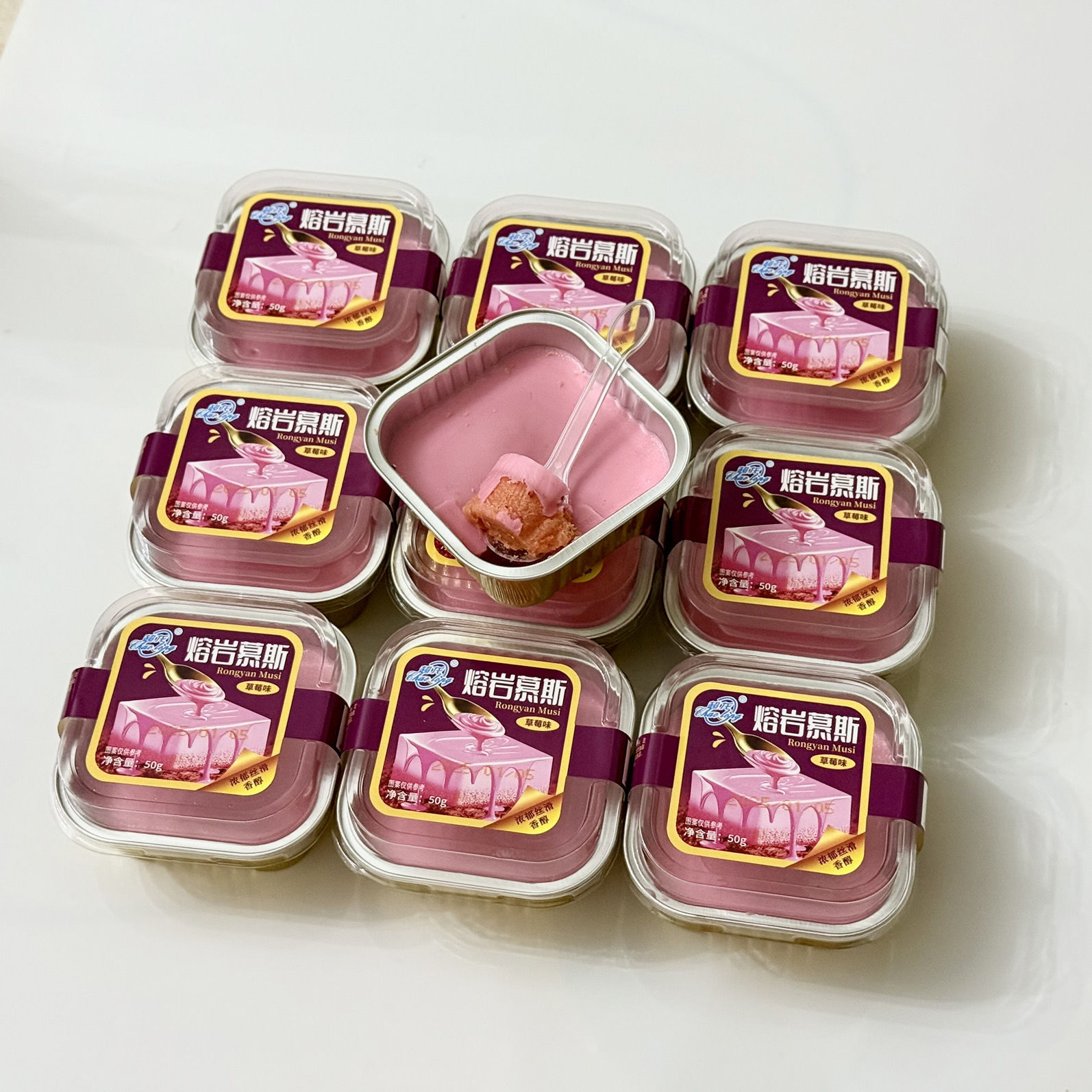 딸기무스 라바 [숟가락포함] - 총 24박스 2박스 [도매형]