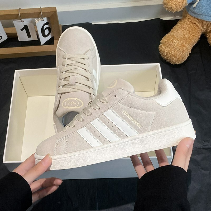 2026 New Style Dragon Fruit Pink Bread Shoes for Girls, Student Shoes, Casual Versatile Sneakers, Breathable Trendy Sports Shoes 2026 New Style Dragon Fruit Pink Bread Shoes for Girls, Student Shoes, Casual Versatile Sneakers, Breathable Trendy Sports Shoes