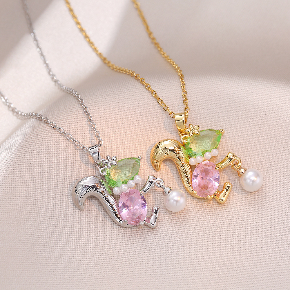 Cute cartoon fuchsia small necklace