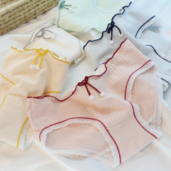 內褲女純棉原創日系荷葉邊毛球中腰純棉舒適女士三角褲批發女士