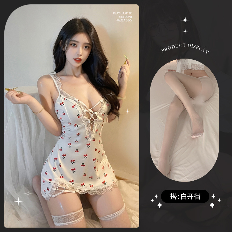 체리 드레스 + 오픈 양말