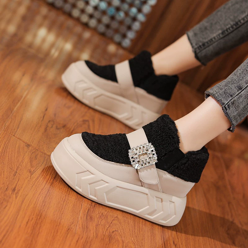 Женские плюшевые туфли с высоким берцем на толстой подошве 2023 Новая Зимняя Толстая теплая Скрытая обувь на флисовой подкладке, увеличивающая рост, повседневная обувь на хлопковой подкладке