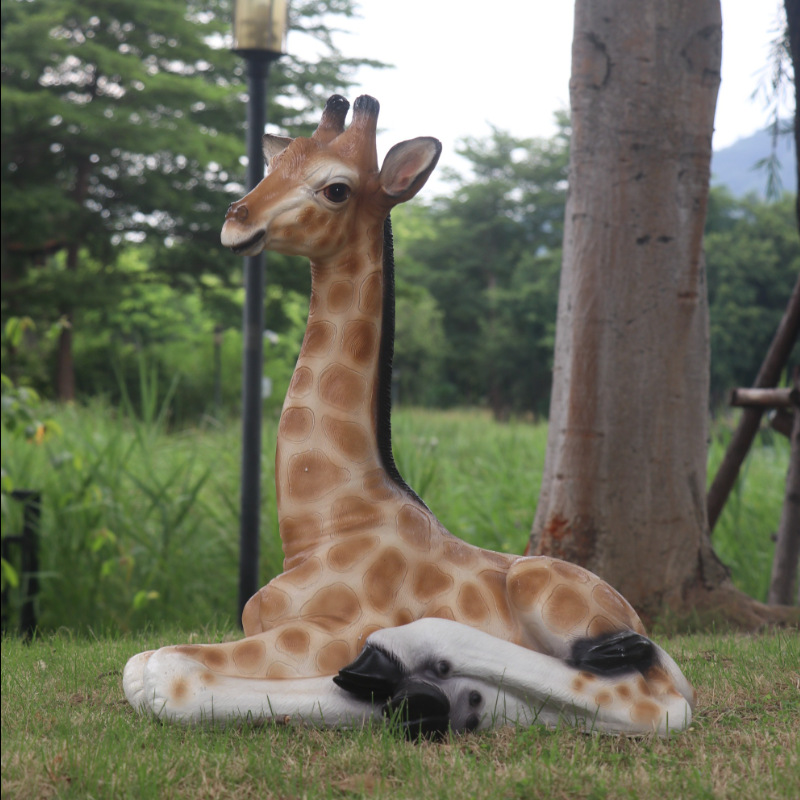 户外园林大型玻璃钢雕塑仿真长颈鹿摆件幼儿园花园庭院房地产装饰