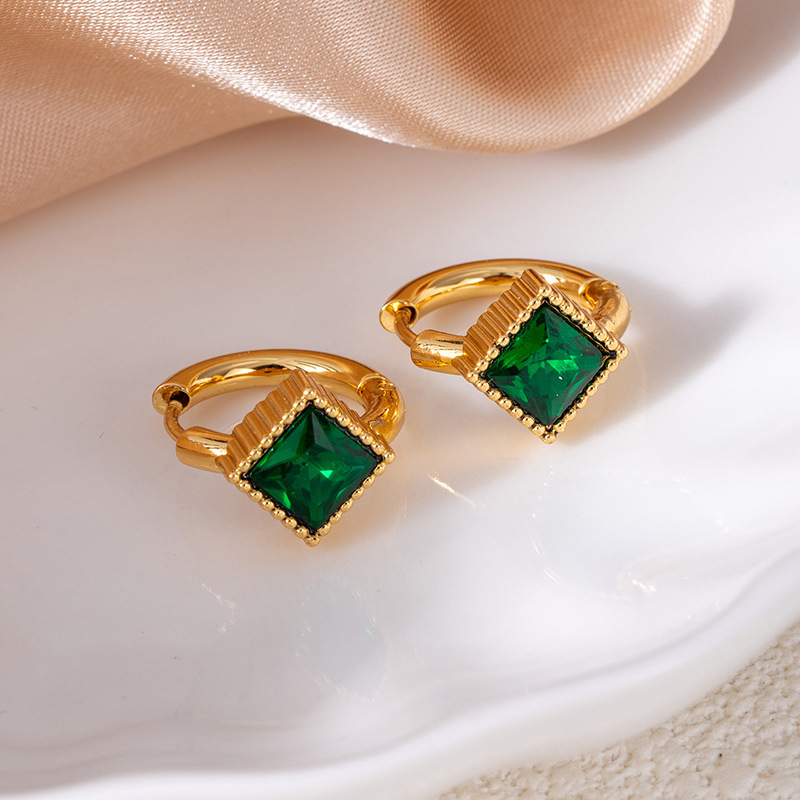Green earrings with zircon