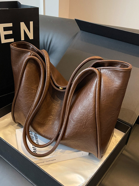 Large capacity bag for women autumn versatile 2024 new fashion simple shoulder bag texture class commuting tote bag
