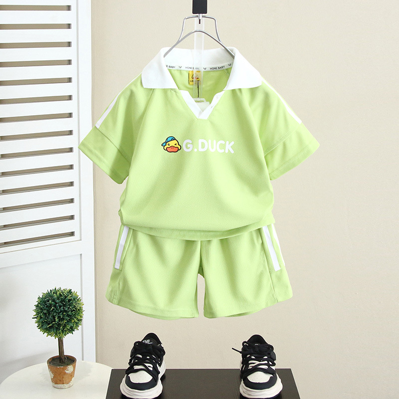 5560 Little Yellow Duck Ropa para niños Conjunto de polos de verano para niños 2025 Nuevos niños Bebé Verano Moda Manga corta