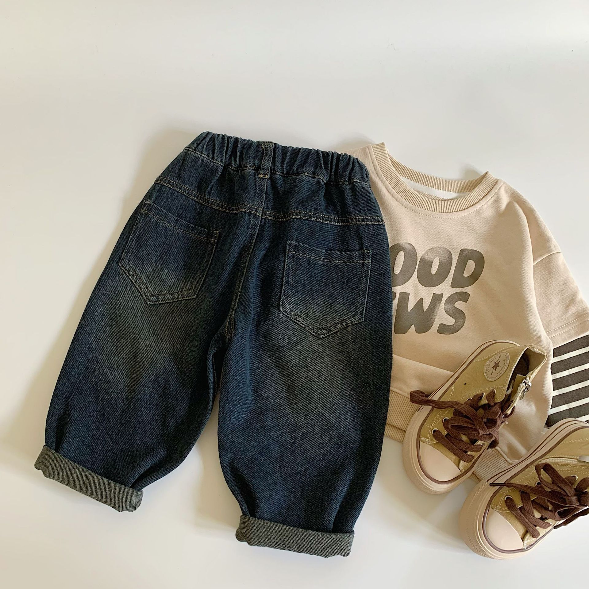 Jeans para Niños Mabao, Estilo Otoño 2026, con Bolsillos de Parche, Corte Holgado, Pantalones Largos Versátiles para Niños, Estilo Coreano, Pantalones Casuales image 4
