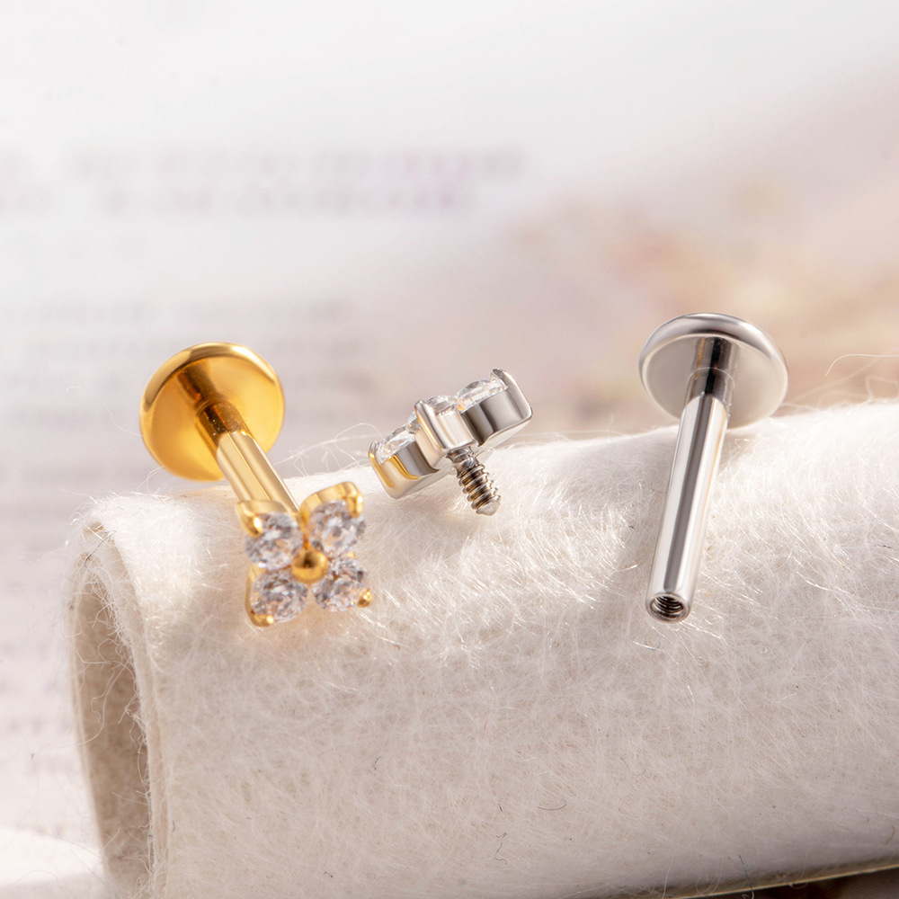 Bijou de piercing fleur en titane hengsen pour lèvre et cartilage_voghion.com