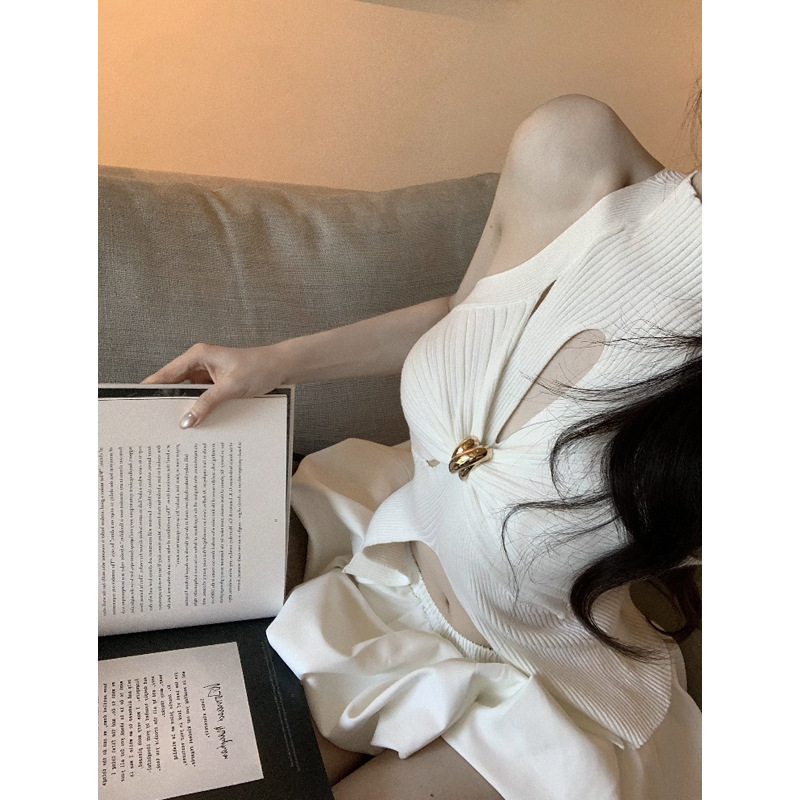 Woppei Elegant Off-Shoulder Slimming Ruched Slit Design Knotted Knit Top for Women