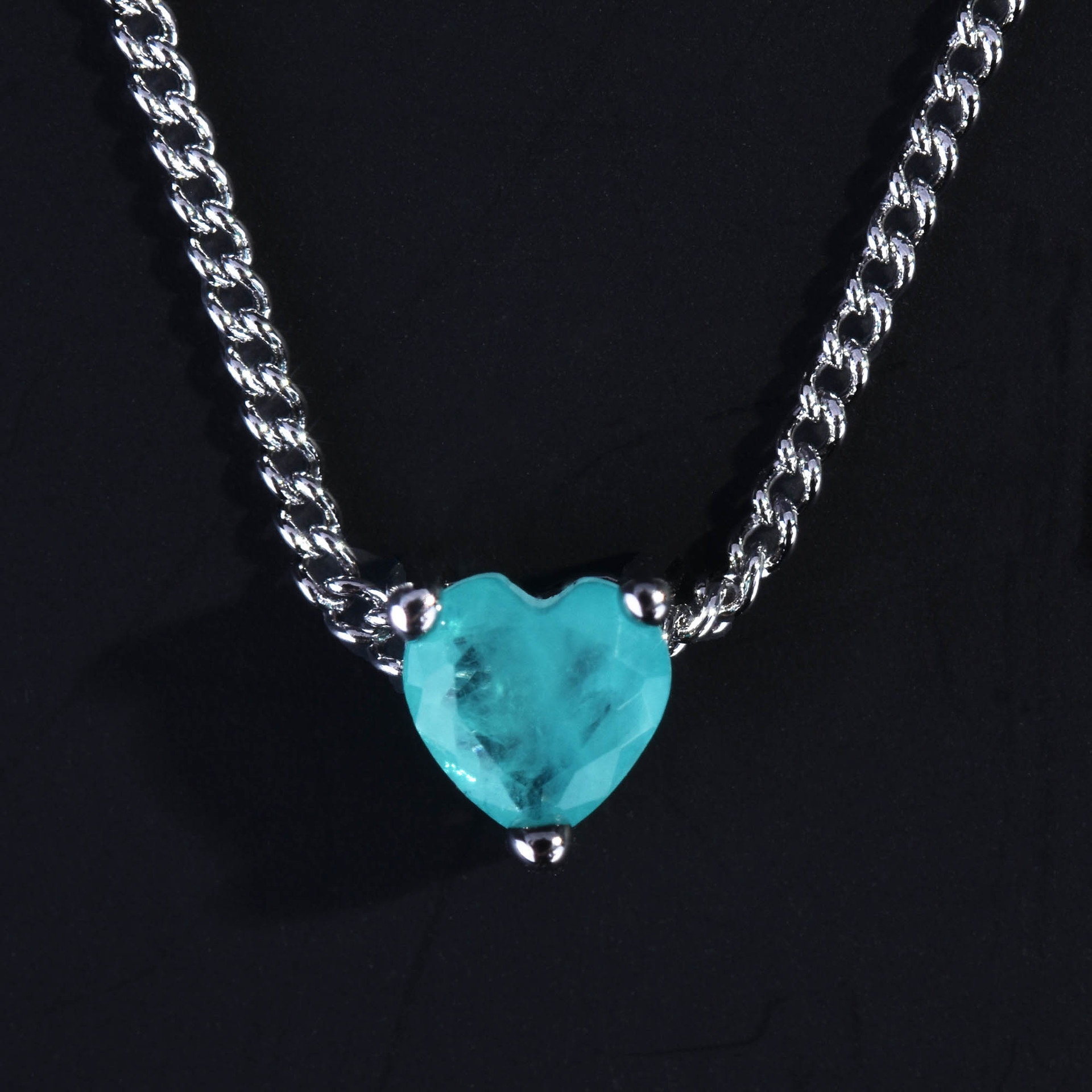New Paraiba Pendant Heart-shaped Necklace Lake Blue Fashion Extension Chain Clavicle Chain display picture 1